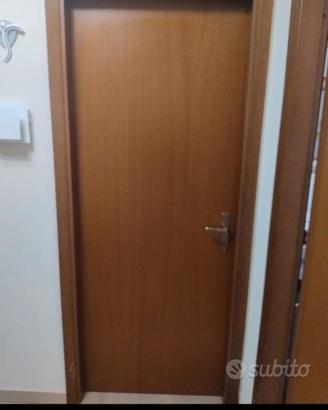 porta noce scuro 