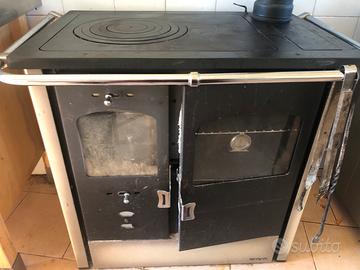 Stufa a legna Lincar Nada cinque stelle