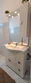 Mobile bagno bianco con specchio