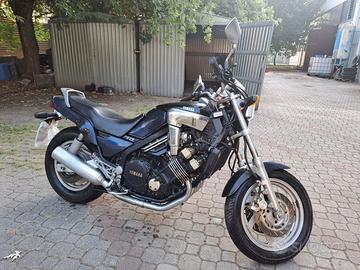 YAMAHA FZX 750