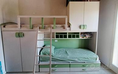 Cameretta soppalco con 2 materassi e  lampadario