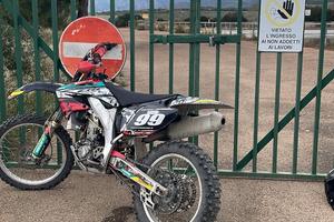 Honda CRF 450 permuto con enduro targato