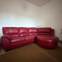 Divano tre posti in pelle con chaise longue