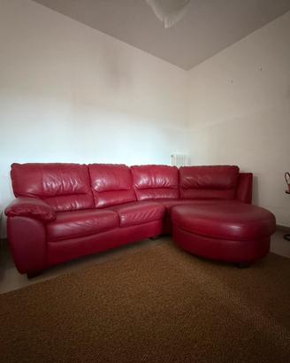 Divano tre posti in pelle con chaise longue