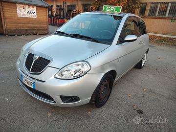 Lancia Ypsilon 1.4 Argento Ecochic GPL CON SCADENZ