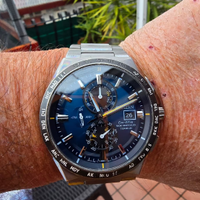 Citizen  Titanio radiocontrollato