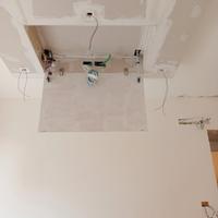 botola motorizzata a scomparsa per TV 