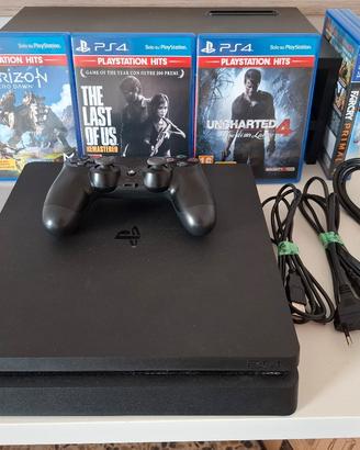 PlayStation 4 Slim 1 TB + 3 Giochi 