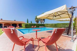 Villa di 310 m² con più di 5 locali e posto auto a