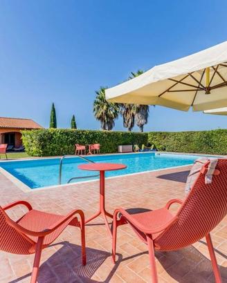 Villa di 310 m² con più di 5 locali e posto auto a