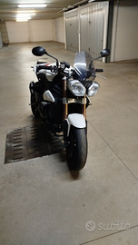 Triumph speed triple 1050