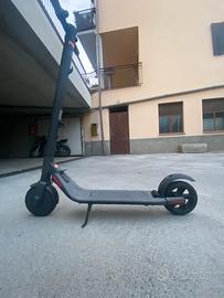 Monopattino elettrico NINEBOT