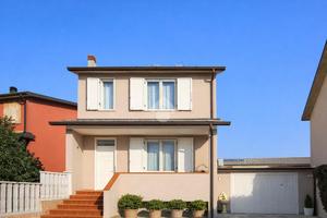 VILLA A SCHIERA A CHIEVE