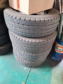 Pneumatici 195/70 R15C + cerchi 5.5Jx15 Transit