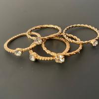 anelli moderni impilabili. Misura: 17.3 mm