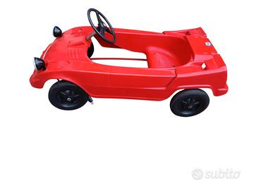 Macchinina a pedali Giordani in plastica