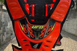 pettorina ufo motocross