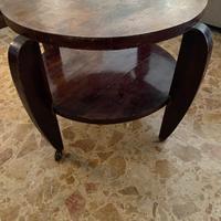 Tavolino rotondo in legno con ripiano inferiore