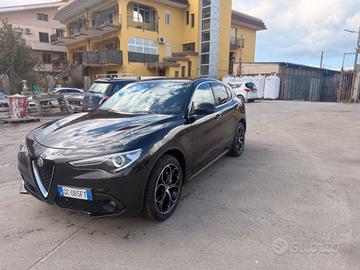 Alfa Romeo Stelvio 2.2 Turbodiesel 190 CV AT8 Q4 T