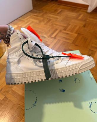 Off white 3.0 court