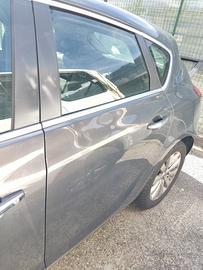 Porta posteriore sinistra OPEL ASTRA J del 2013