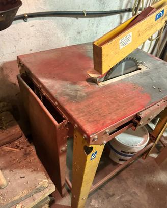 Sega circolare da banco per cantiere