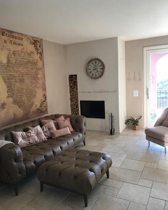 Divano + pouf Nicoline Italia modello Duomo