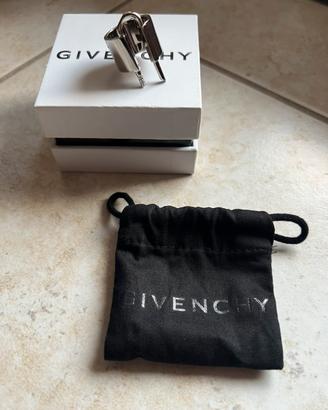 Anello Givenchy