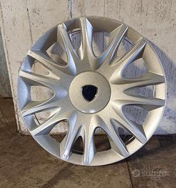 Borchia ruota Lancia Y Usata