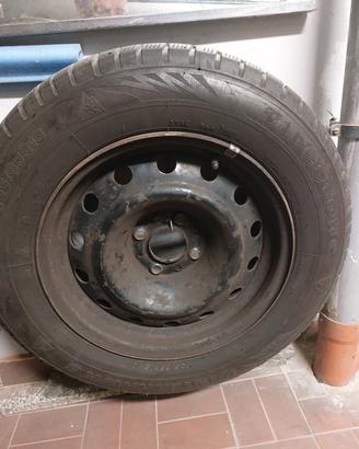 gomme  invernali con cerchio in ferro