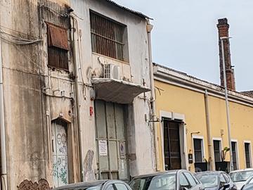 Capannoni commerciali via raffineria catania