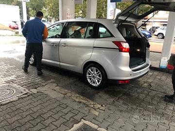 Ford Cmax sette posti