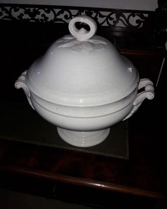 ZUPPIERA IN CERAMICA BIANCA ,COMPLETA,fine 800 ZUP