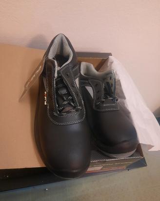Scarpe antinfortunistica 