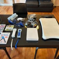 Wii con pedana joistick e giochi