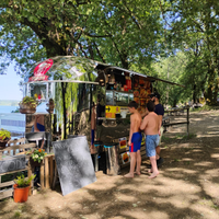 Chiosco su ruote stile Airstream