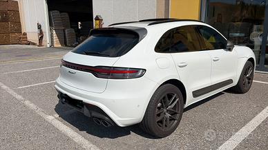 Macan T