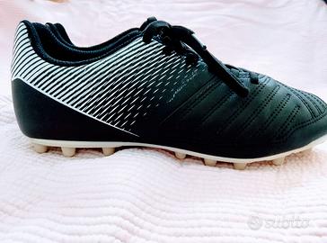 Scarpe calcio donna.