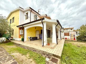 Villetta con cortile privato
