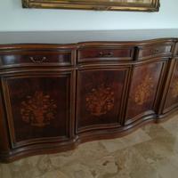 Mobile soggiorno in legno lavorato