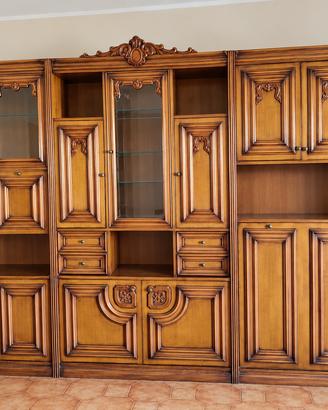 Parete attrezzata classica in legno -