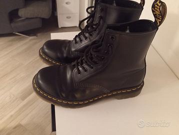 Scarpe DrMartens