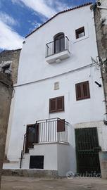Due appartamentini a monte Sant'Angelo