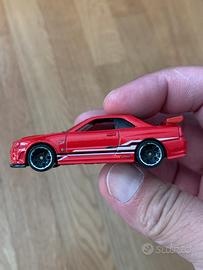 Hot Wheels Nissan Skyline R34 rossa 2009 usata