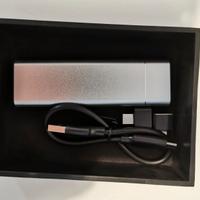 Mini hard disk SSD da 8 Tb