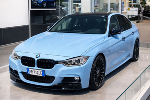 BMW 320 F30