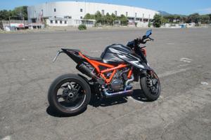 KTM SUPER DUKE 1290 RR
