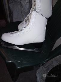 pattini da ghiaccio donna 