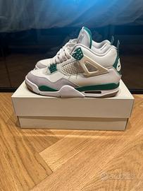 Jordan 4 SB taglia 42,5