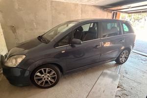 Opel 7 posti